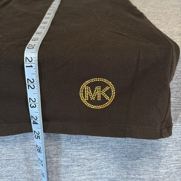 Michael Kors Women’s XL Black Laced Shoulders Logo Tee Shirt - Picture 6 of 7